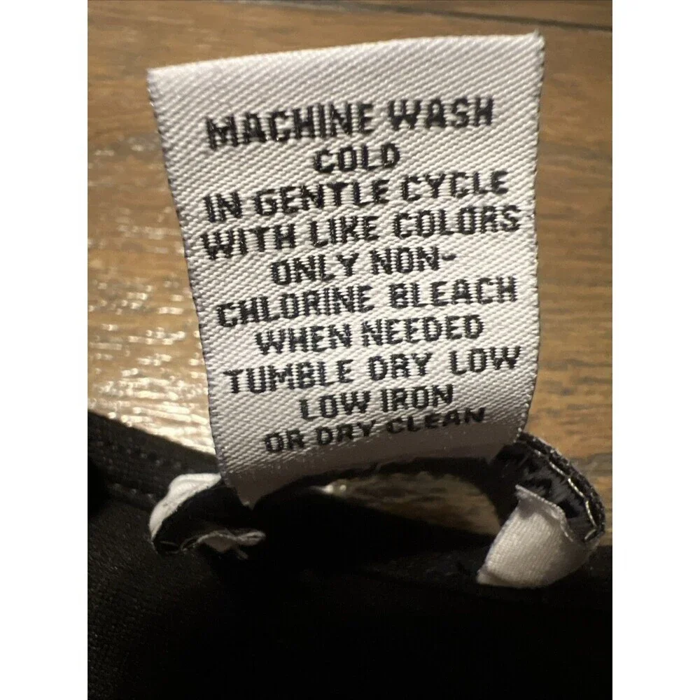 Carmen Marc Valvo Black Peplum Top Ponte Knit Long Sleeve Blouse ~ Size Small - Picture 6 of 6